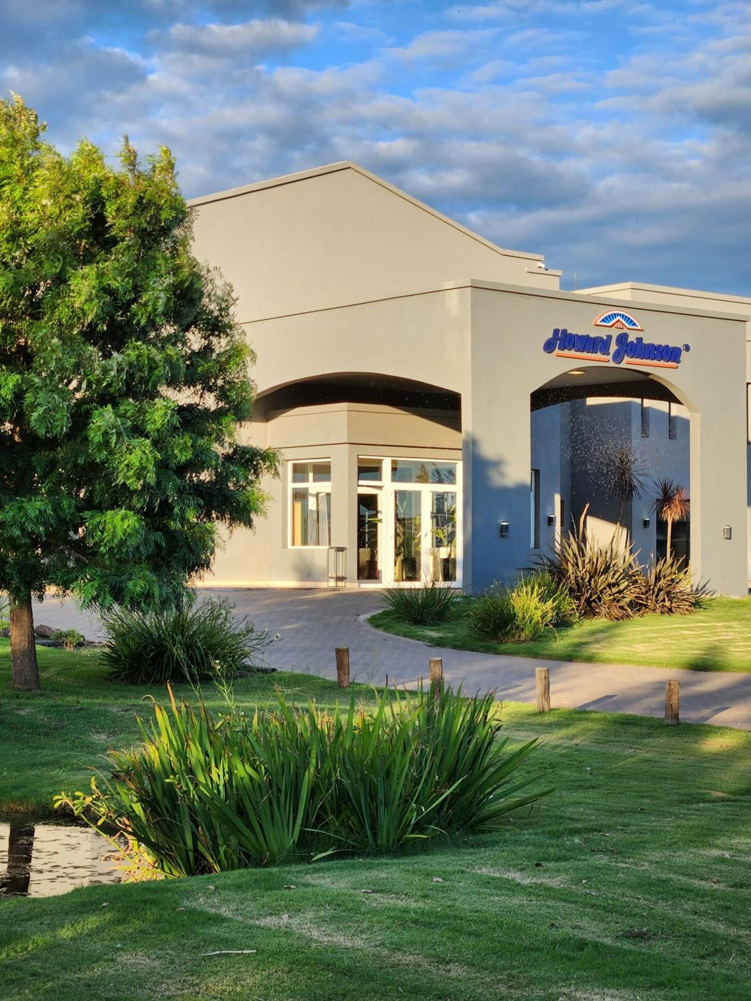 Howard Johnson Hotel & Resort Funes Dış mekan fotoğraf