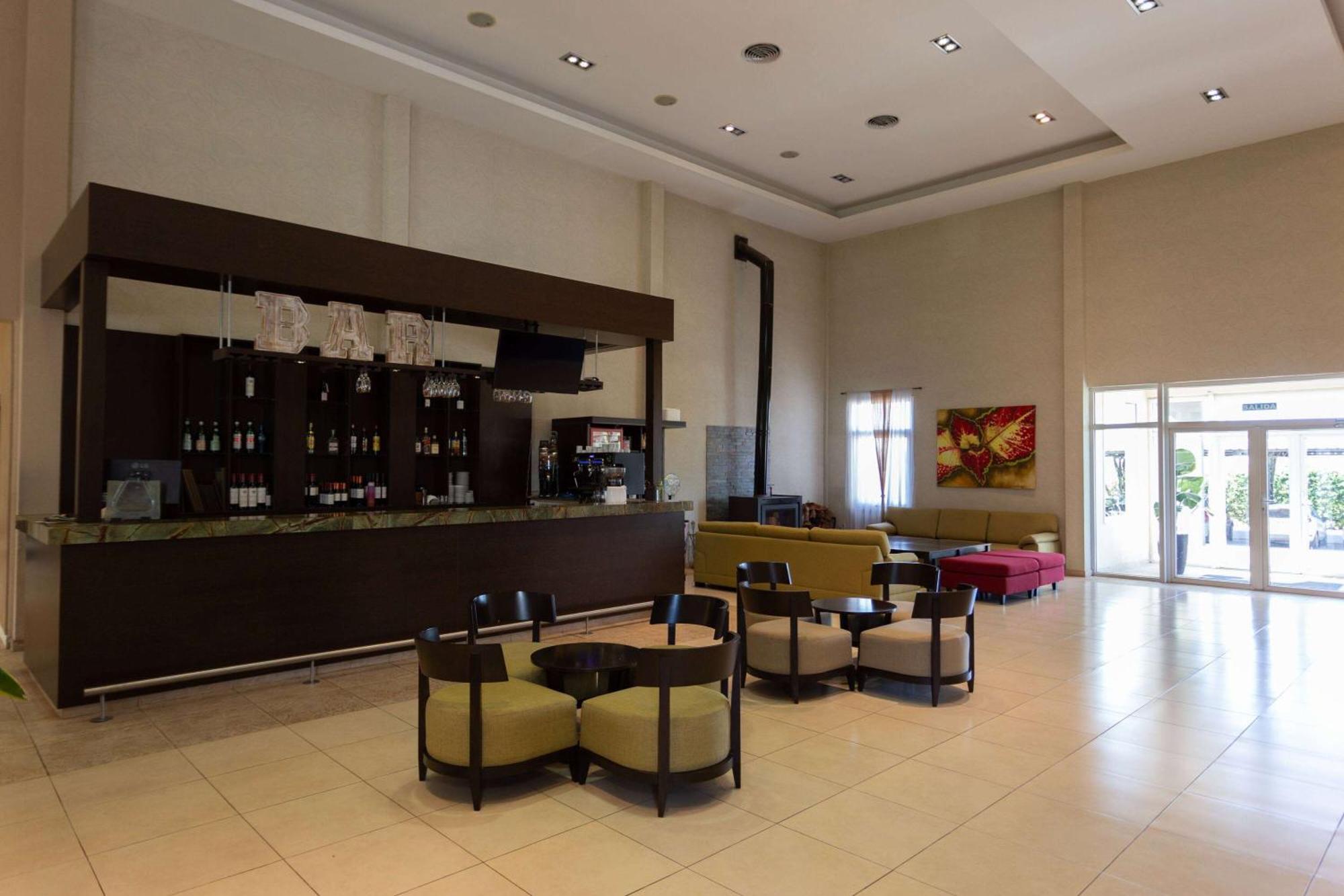 Howard Johnson Hotel & Resort Funes Dış mekan fotoğraf