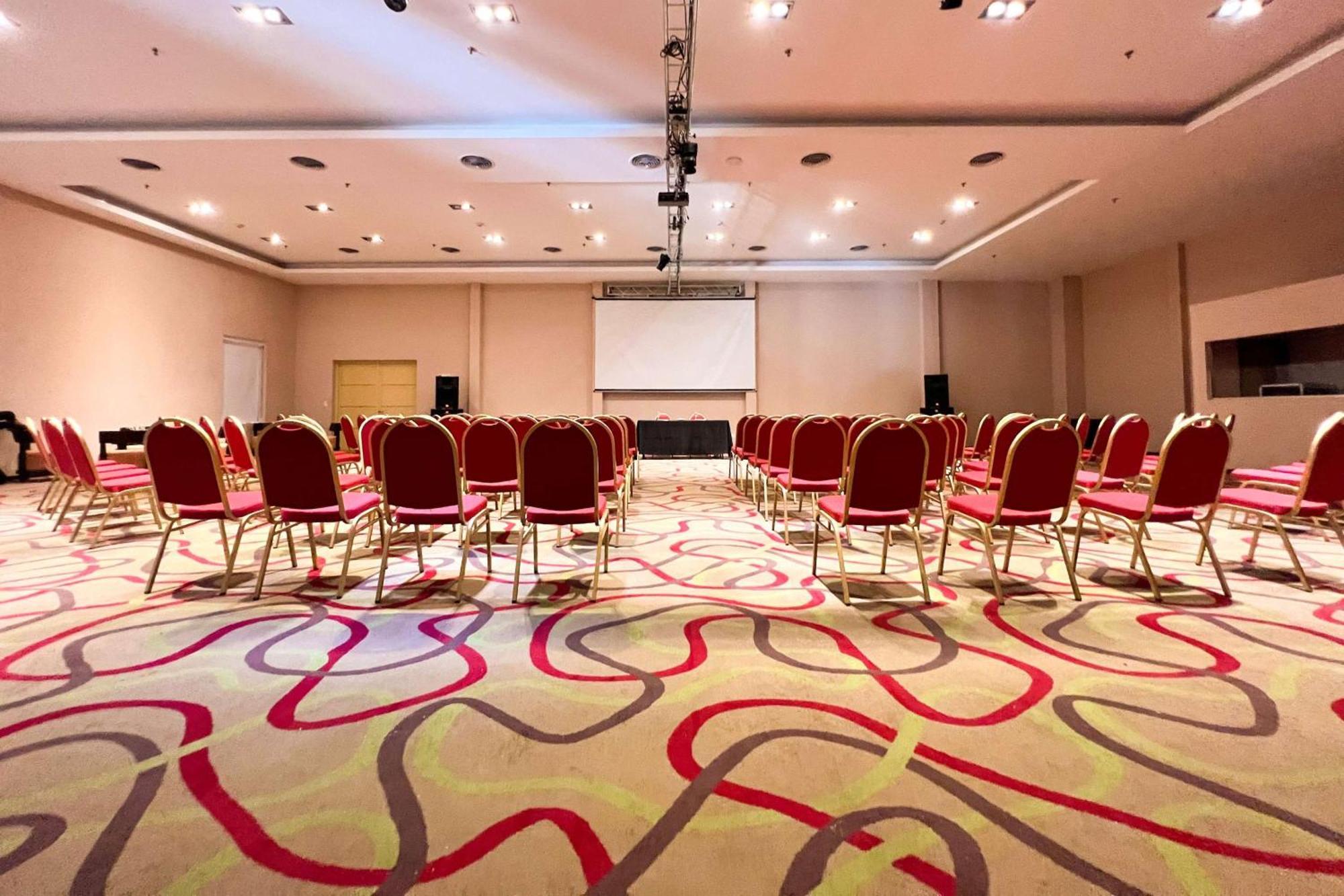 Howard Johnson Hotel & Resort Funes Dış mekan fotoğraf