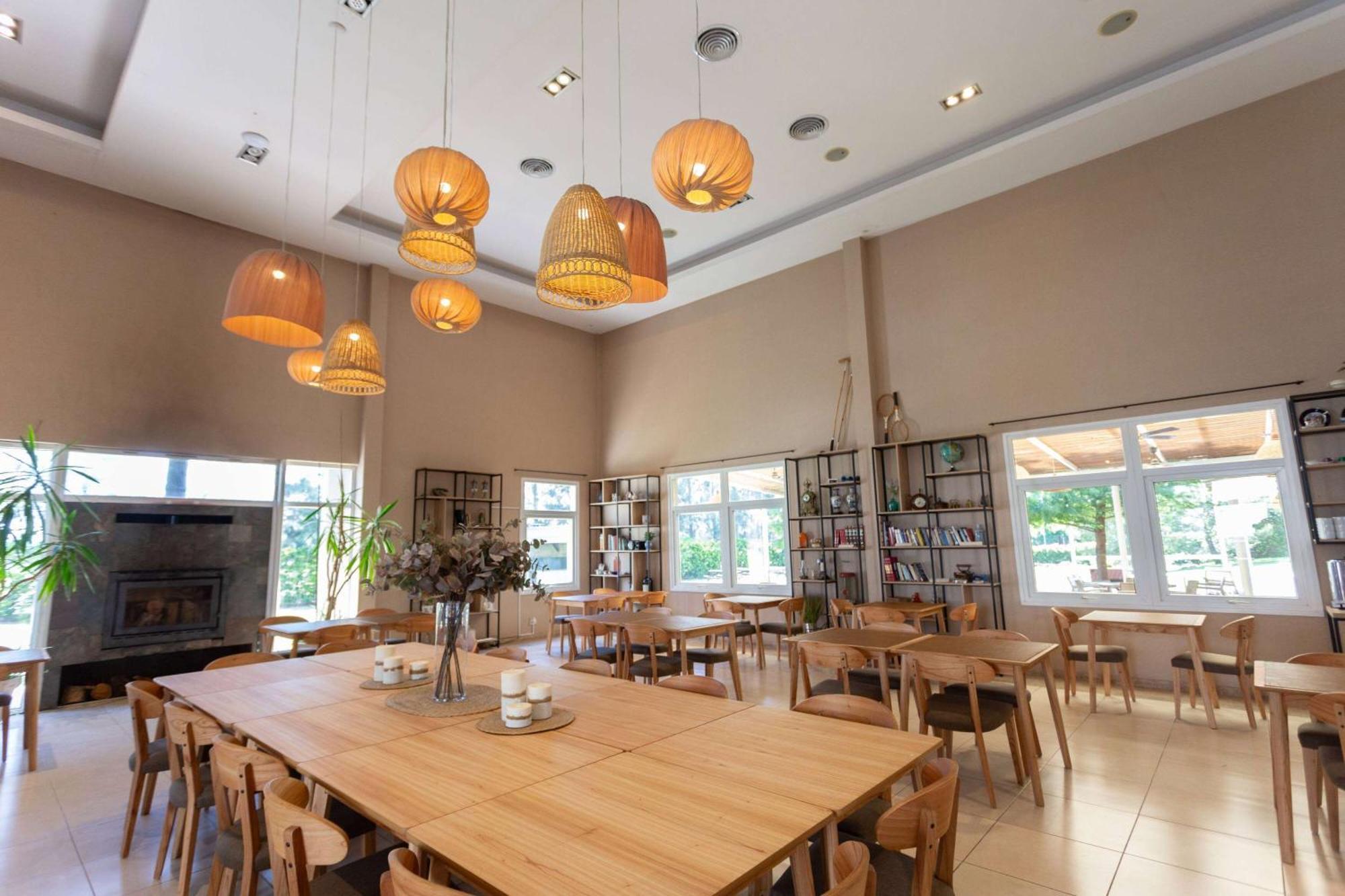 Howard Johnson Hotel & Resort Funes Dış mekan fotoğraf
