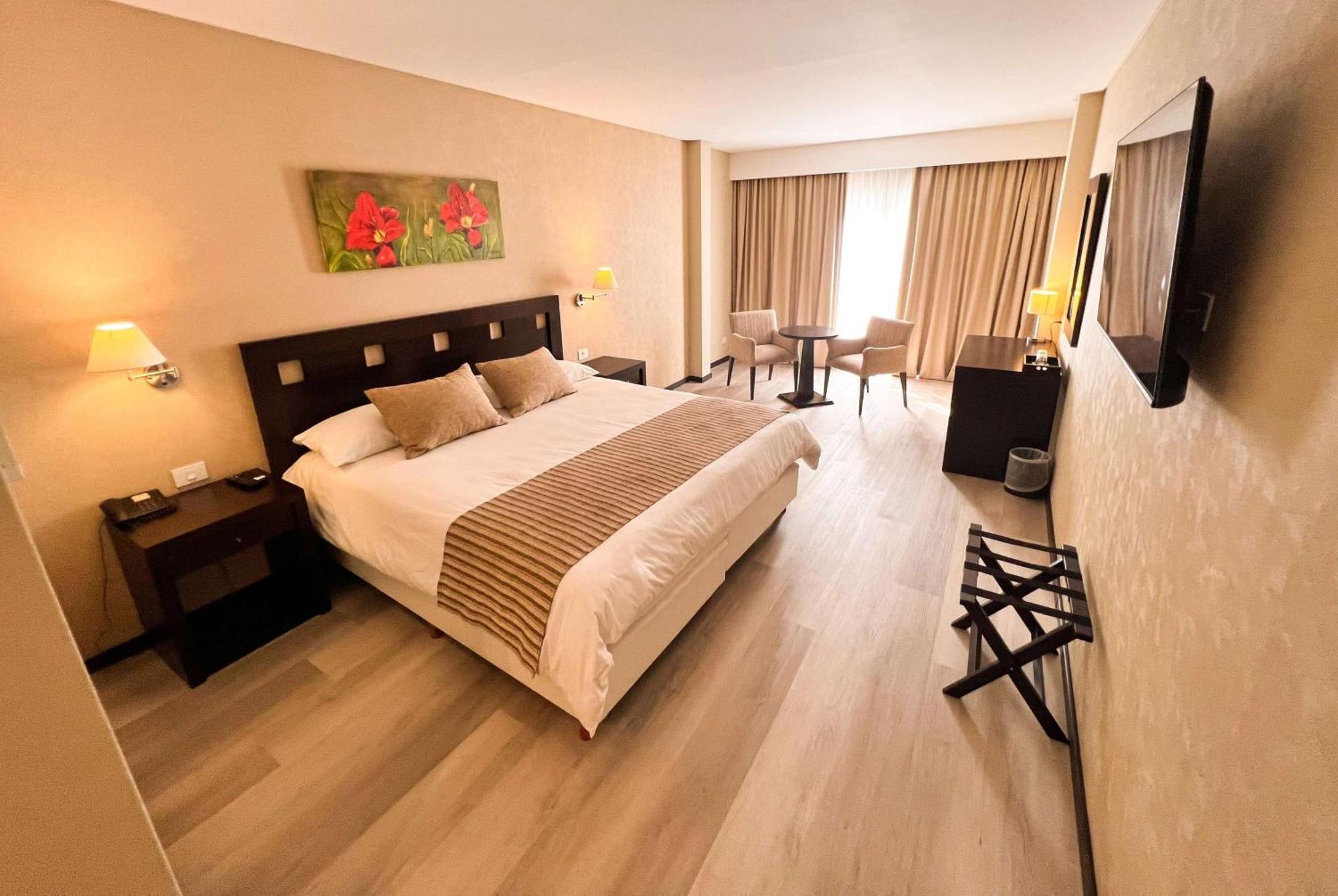 Howard Johnson Hotel & Resort Funes Dış mekan fotoğraf
