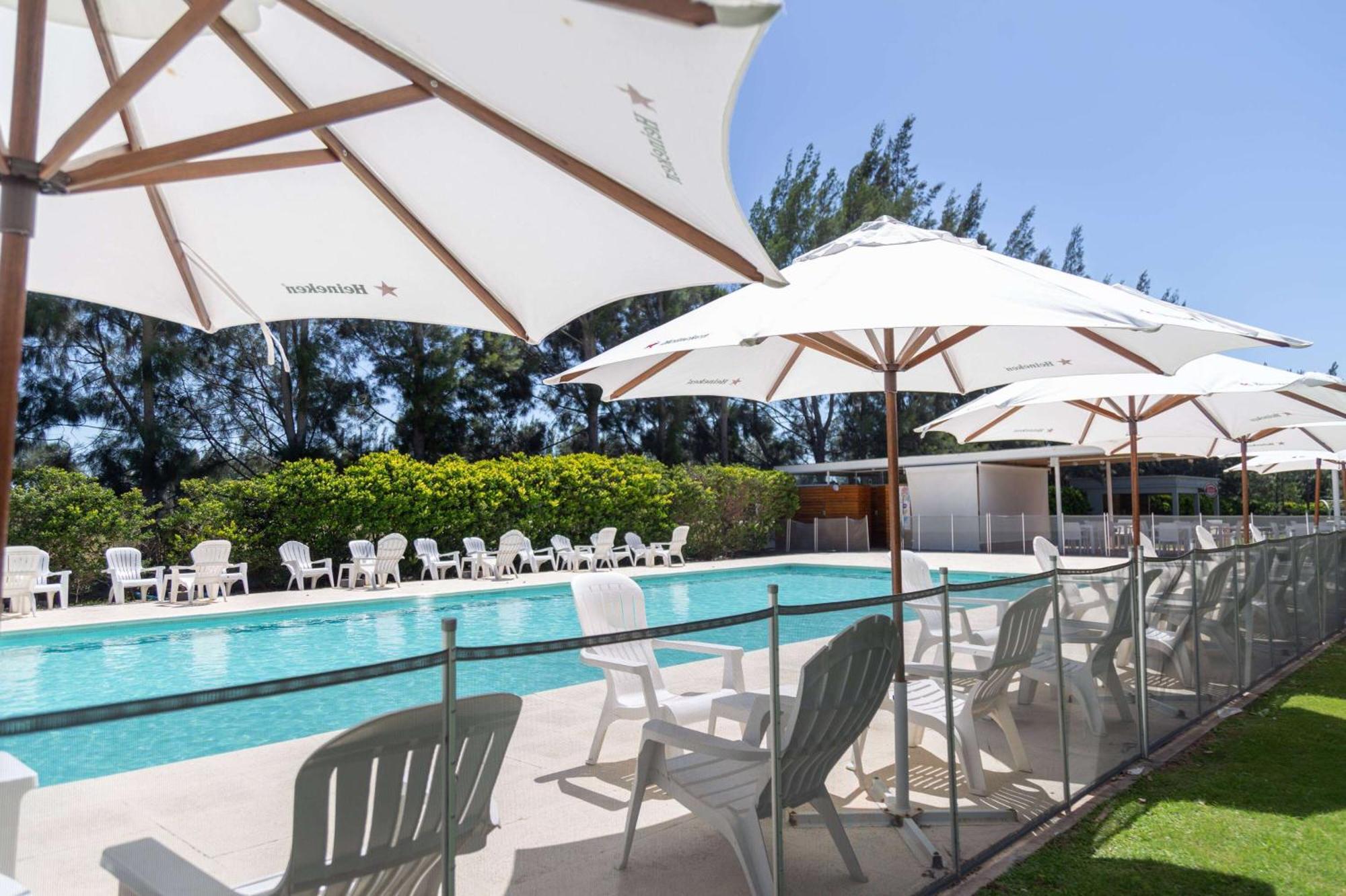 Howard Johnson Hotel & Resort Funes Dış mekan fotoğraf