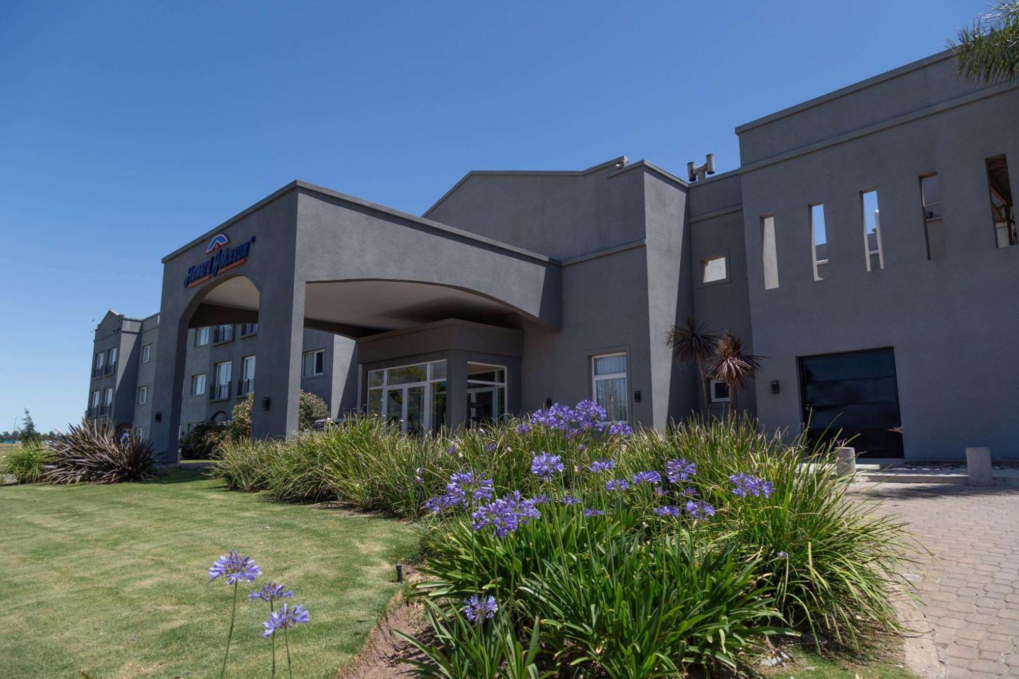 Howard Johnson Hotel & Resort Funes Dış mekan fotoğraf