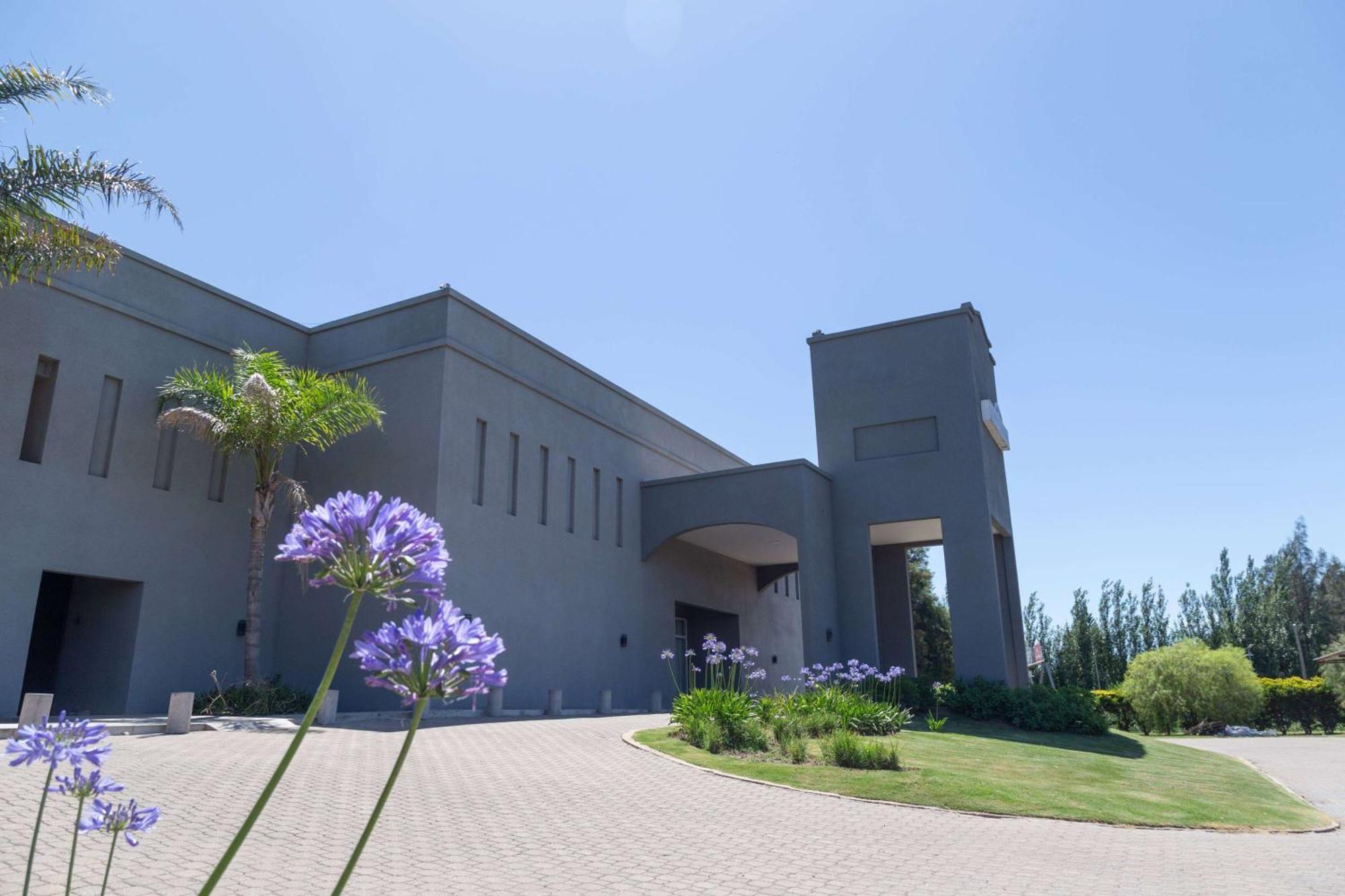 Howard Johnson Hotel & Resort Funes Dış mekan fotoğraf